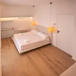 Mucho 게스트하우스 3*