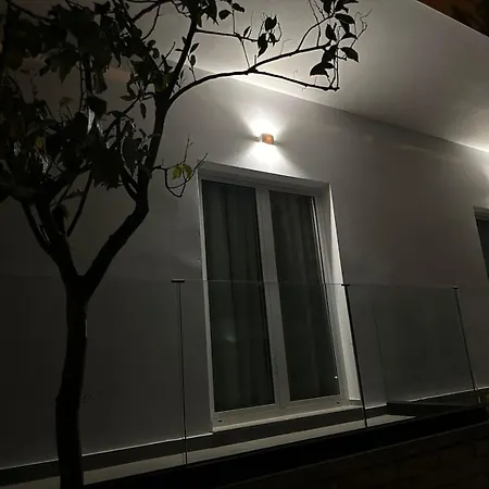 Mucho Πανσιόν