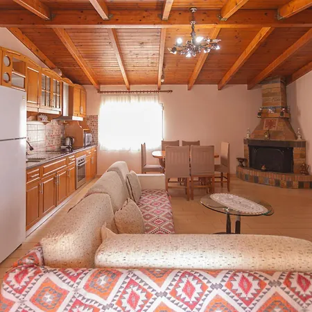 Mucho Gasthof Sarandë