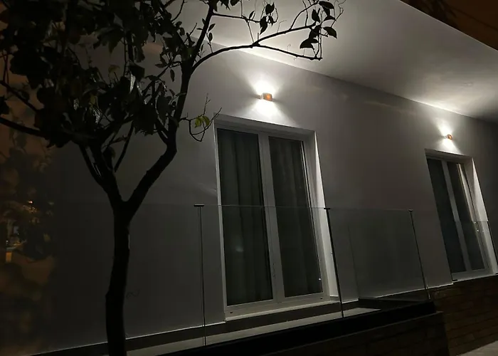 Mucho Πανσιόν