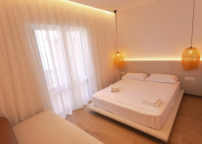 Mucho Σαράντα