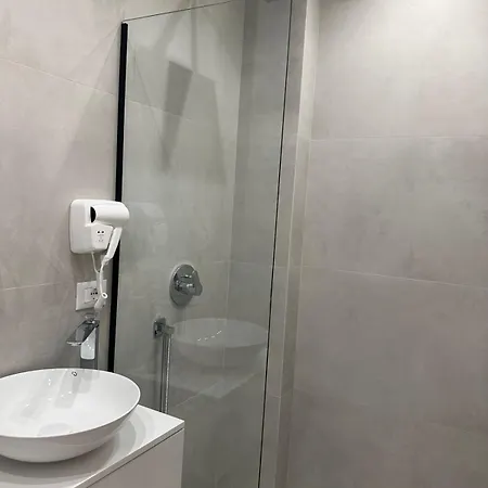 Guest house Mucho 3*