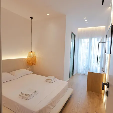 Konukevi Mucho Saranda